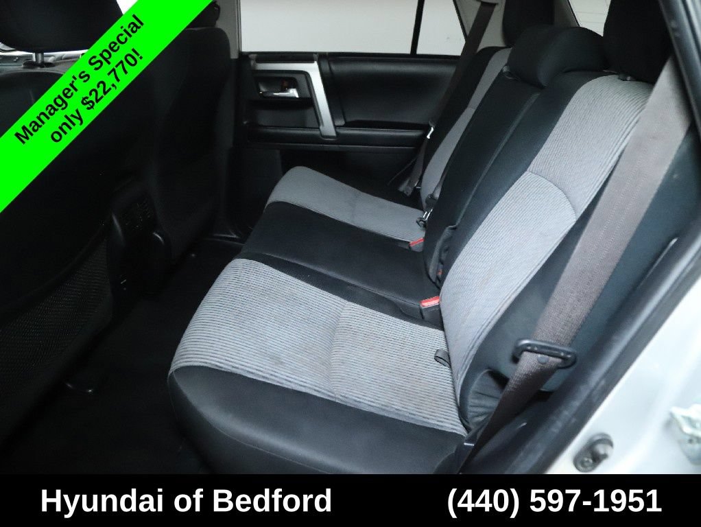 Used 2016 Toyota 4Runner SR5 AWD/4WD image 15