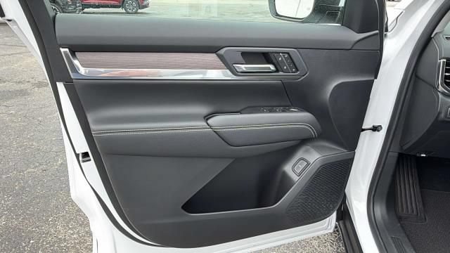 New 2026 GMC Terrain Denali AWD/4WD image 8