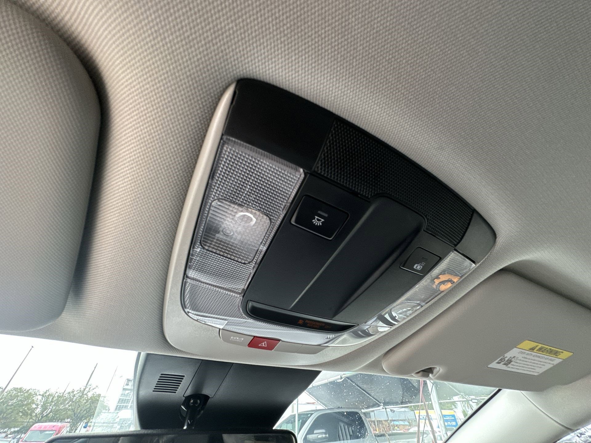 Used 2023 Kia Sportage EX image 16