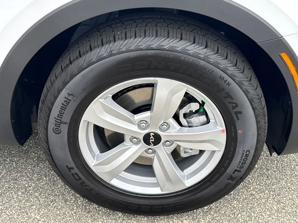 New 2026 Kia Sorento LX image 12