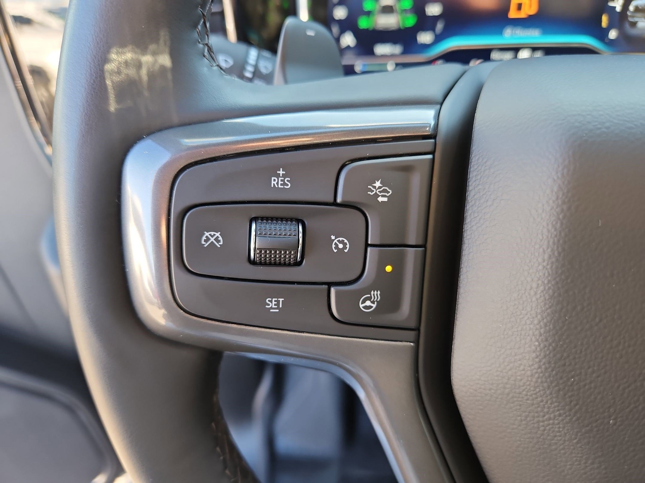 Used 2024 Chevrolet Silverado 1500 ZR2 w/ Technology Package image 17