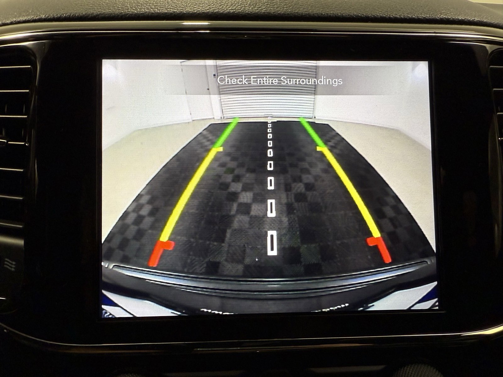 Used 2021 Jeep Grand Cherokee Laredo X image 15