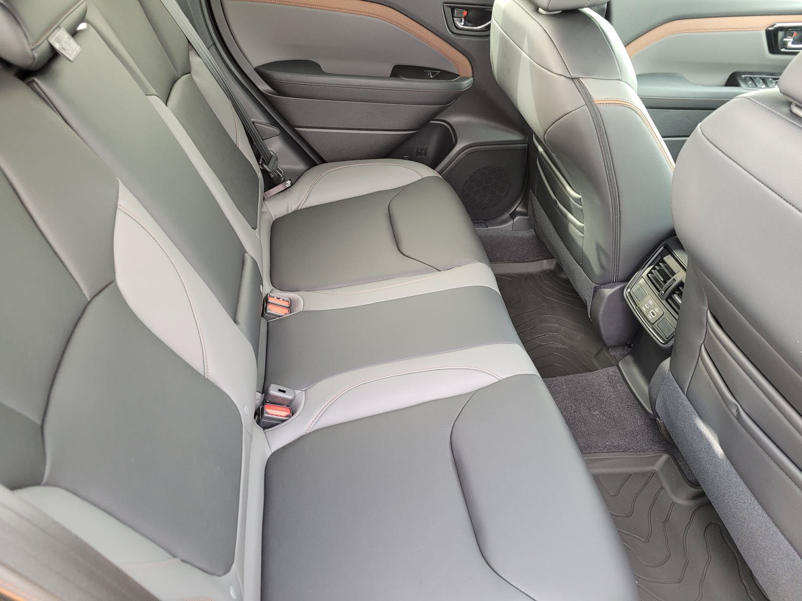 New 2026 Subaru Forester Touring AWD/4WD image 12