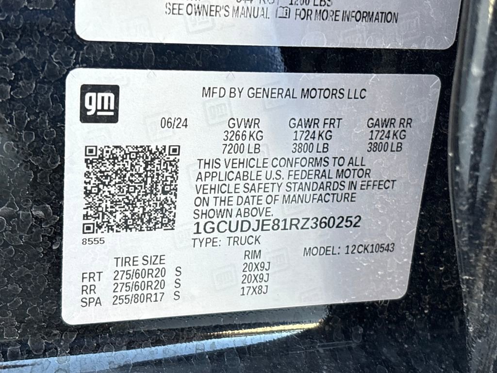 Used 2024 Chevrolet Silverado 1500 High Country w/ Midnight Edition AWD/4WD image 31