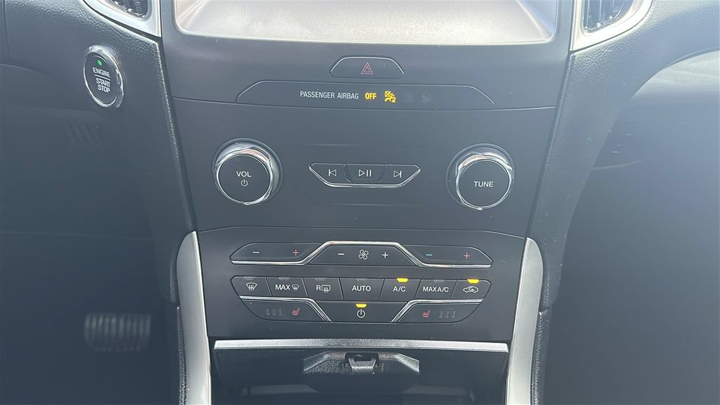 Used 2019 Ford Edge SEL w/ Equipment Group 201A FWD image 25