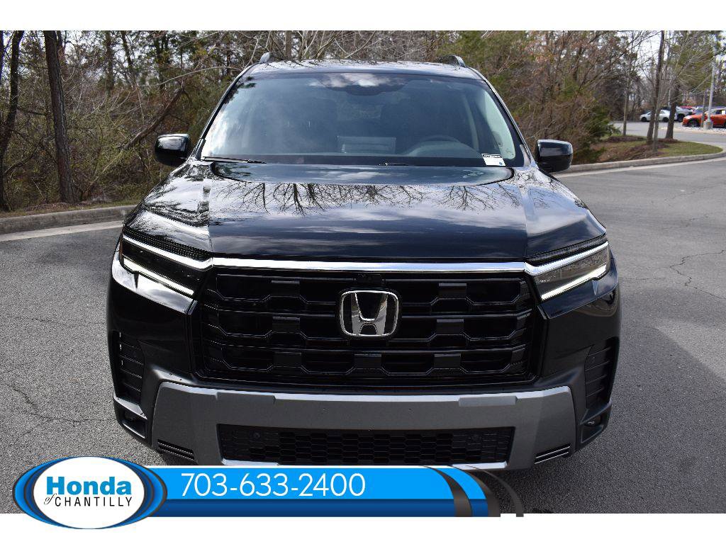 New 2026 Honda Pilot Touring image 2