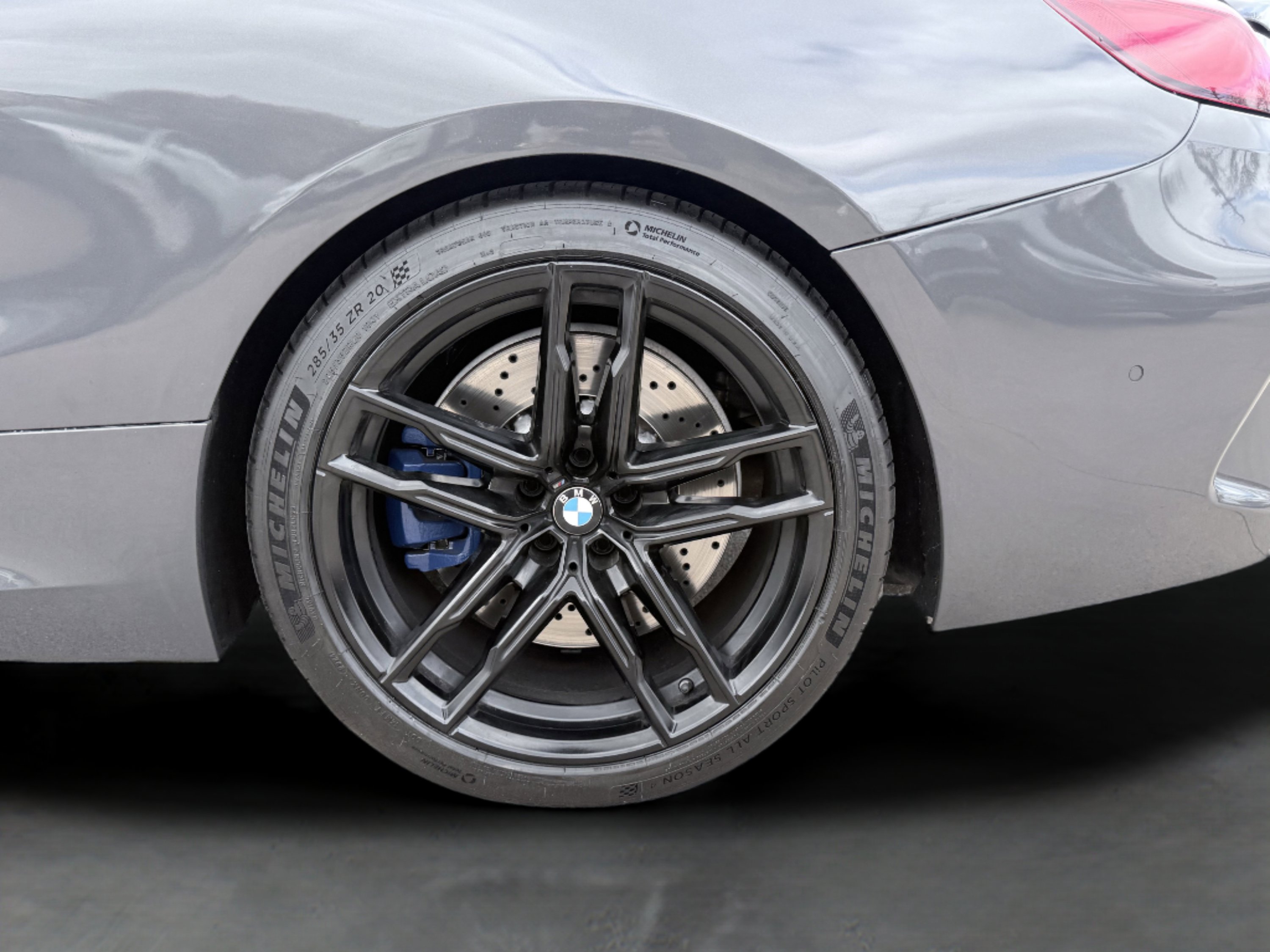 Used 2020 BMW M8 Competition image 17