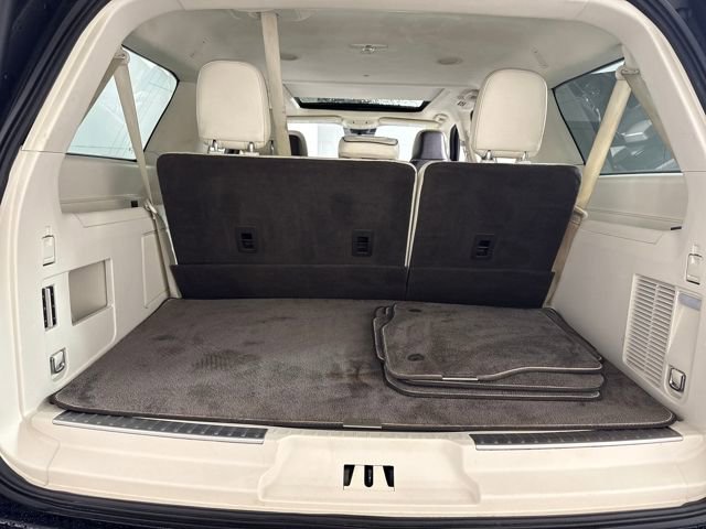 Used 2020 Lincoln Navigator L Black Label w/ Cargo Convenience Package image 23