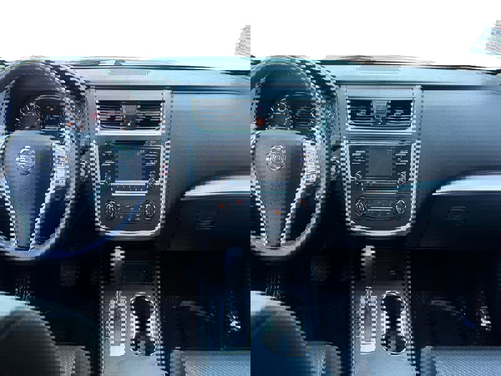 Used 2017 Nissan Altima 3.5 SR image 11