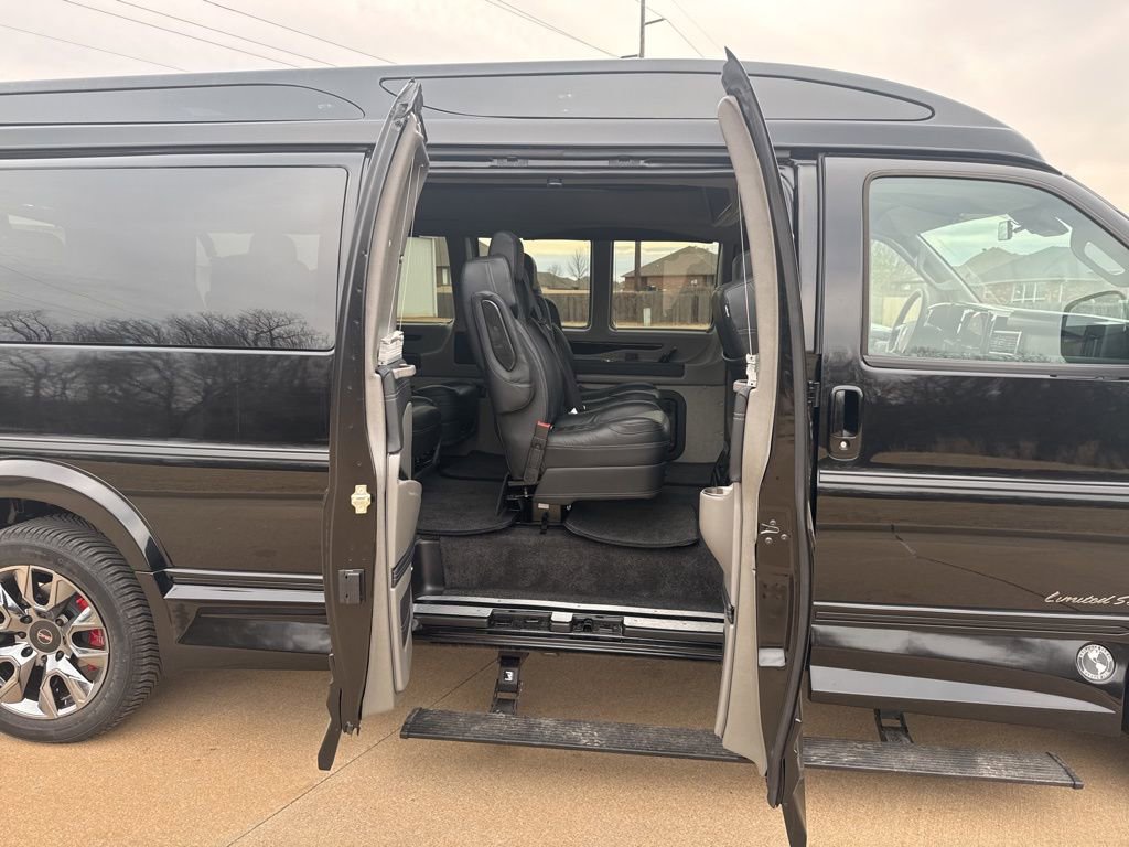 New 2025 GMC Savana 2500 Extended w/ Driver Convenience Package image 37