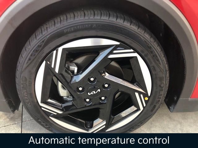 Used 2025 Kia K4 EX image 20
