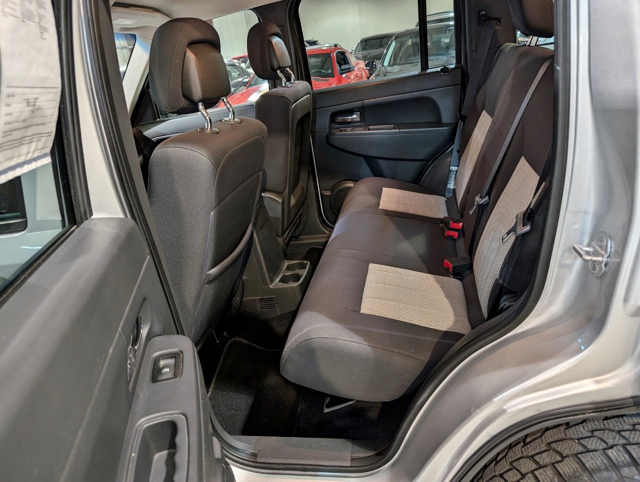 Used 2010 Jeep Liberty Sport w/ Popular Equipment Group AWD/4WD image 19