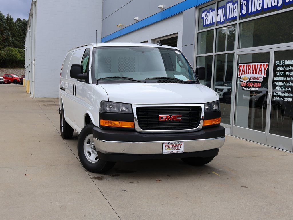 New 2025 GMC Savana 2500 Work Van w/ Enhanced Convenience Package image 32