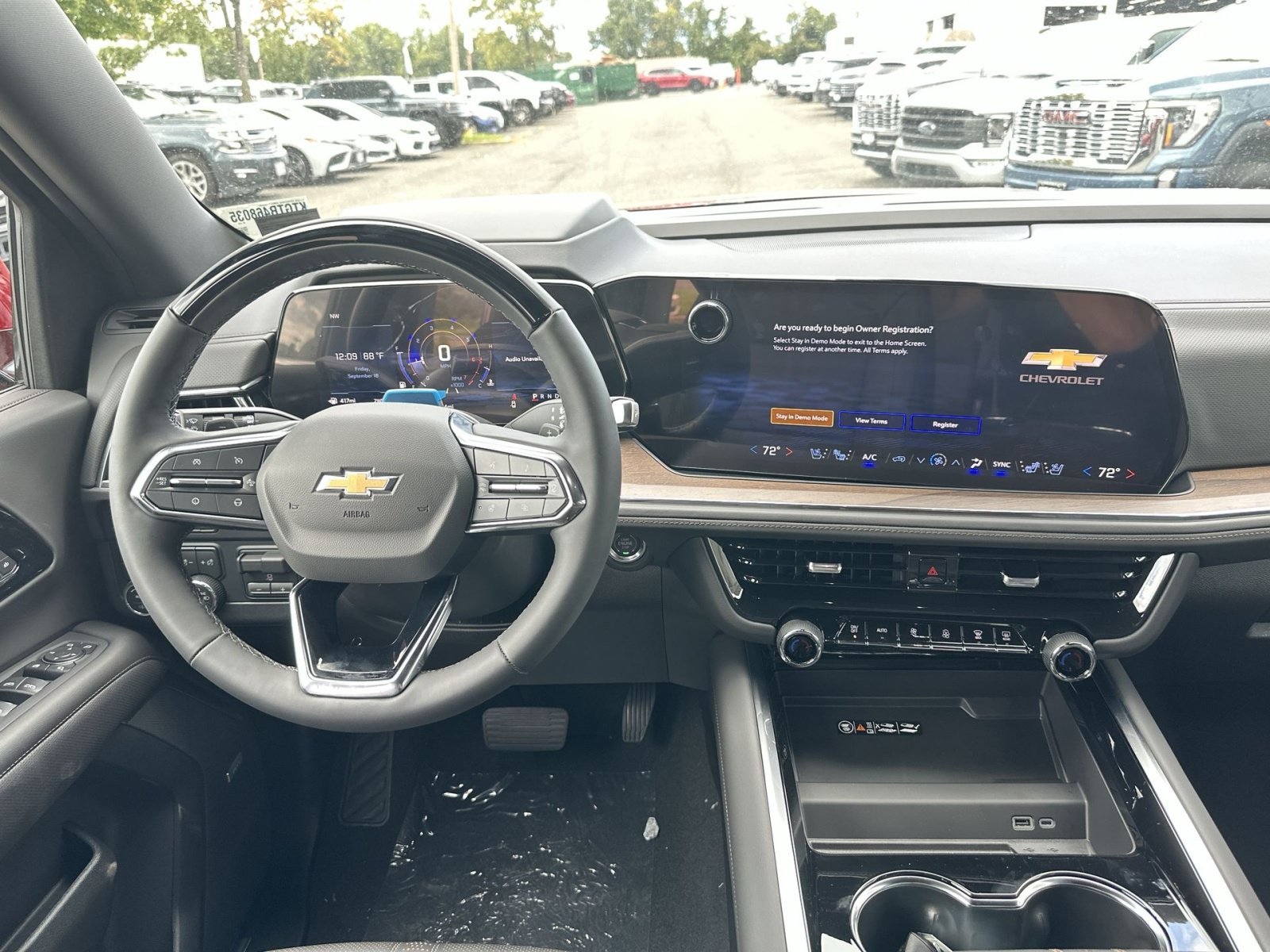 New 2026 Chevrolet Suburban High Country AWD/4WD image 16