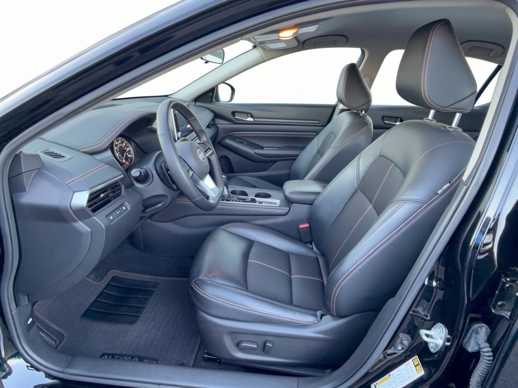 Used 2021 Nissan Altima 2.5 SR AWD/4WD image 5
