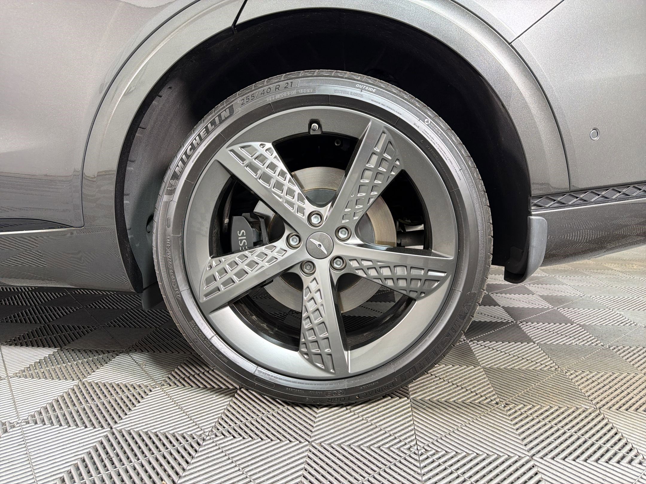 Used 2024 Genesis GV70 3.5T Sport w/ Sport Prestige Package image 10