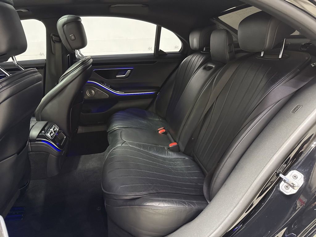 Used 2023 Mercedes-Benz S 500 4MATIC w/ AMG Line image 34
