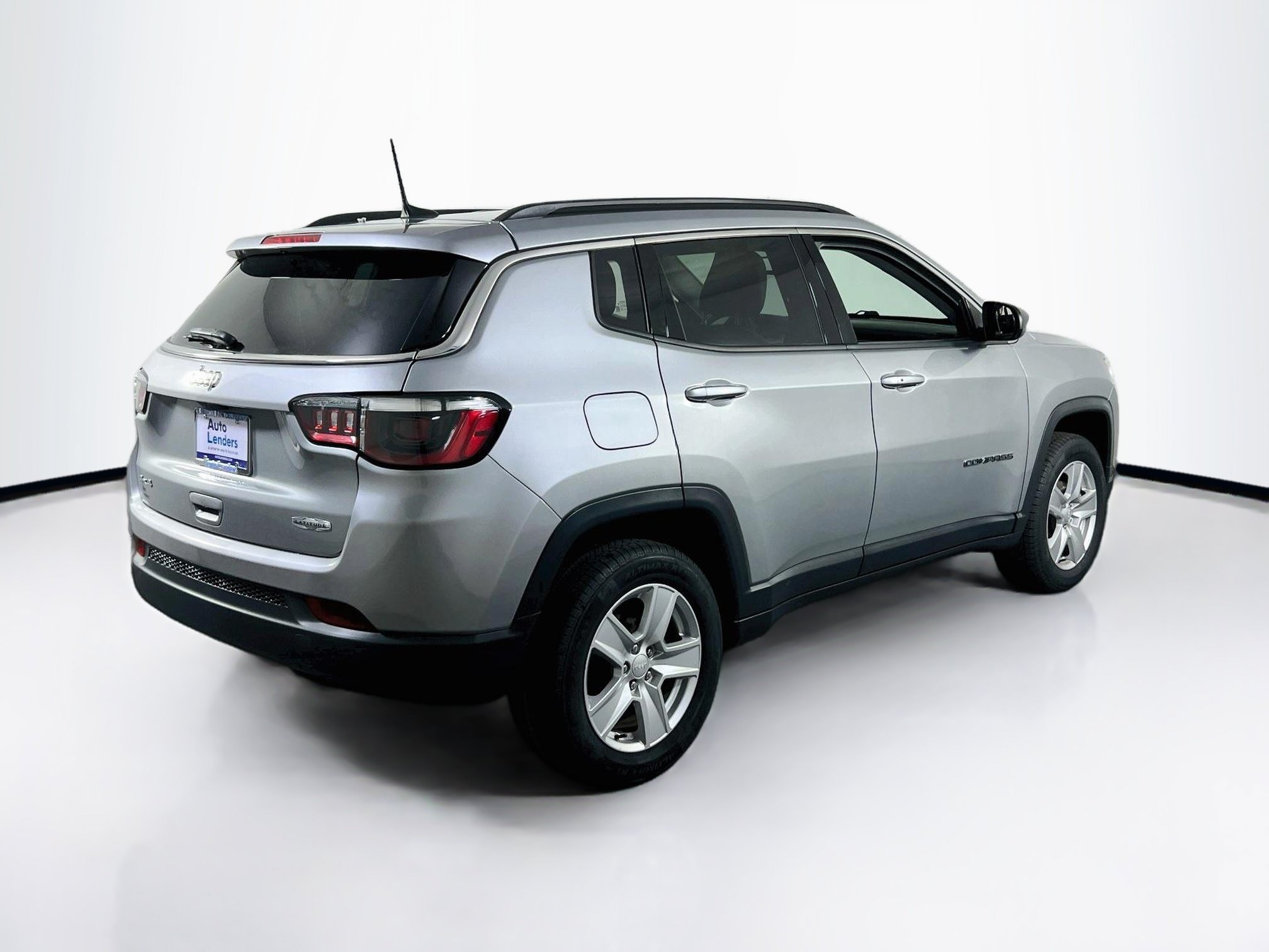 Used 2022 Jeep Compass Latitude w/ Convenience Group AWD/4WD image 5