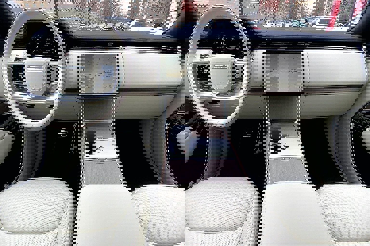 New 2026 Land Rover Range Rover Long Wheelbase SE image 5