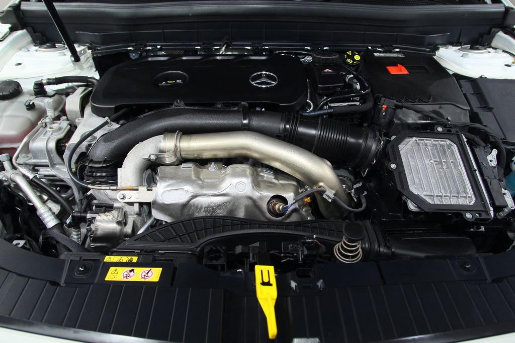 Certified 2025 Mercedes-Benz GLB 250 4MATIC image 31