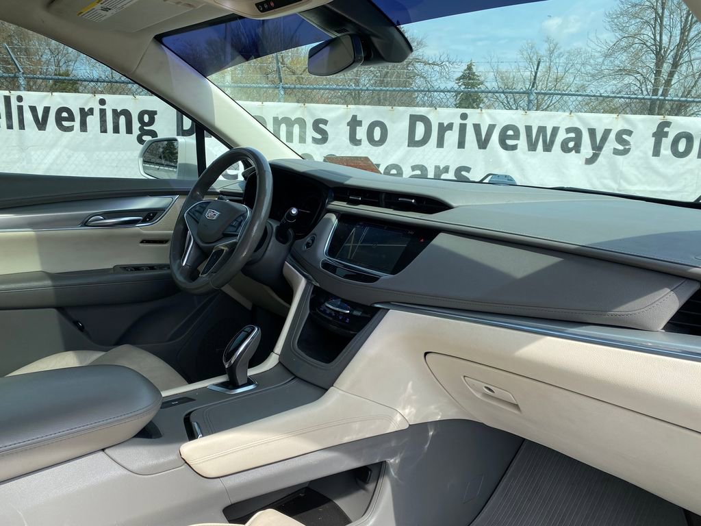 Used 2019 Cadillac XT5 Luxury FWD image 19