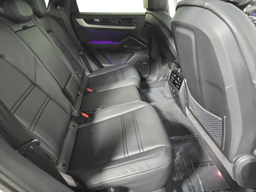 Certified 2026 Porsche Cayenne S AWD/4WD image 26