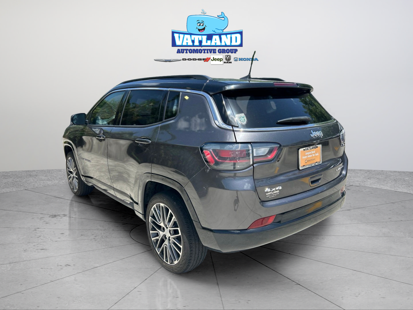 Certified 2022 Jeep Compass Limited w/ Elite Group AWD/4WD image 3