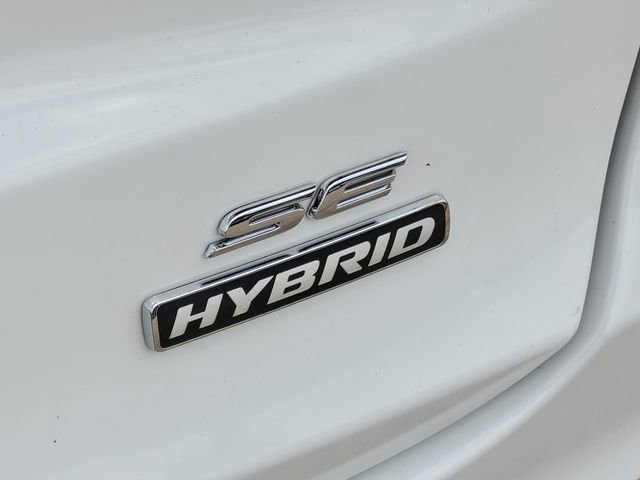 Used 2020 Ford Fusion SE FWD image 8