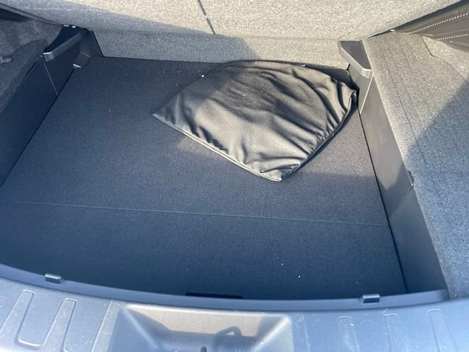 Used 2022 Lexus UX 250h F Sport w/ F Sport Premium Package AWD/4WD image 37