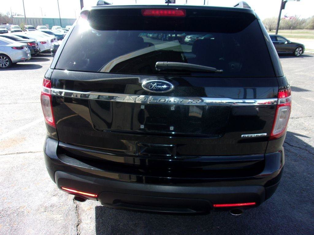 Used 2015 Ford Explorer FWD image 5