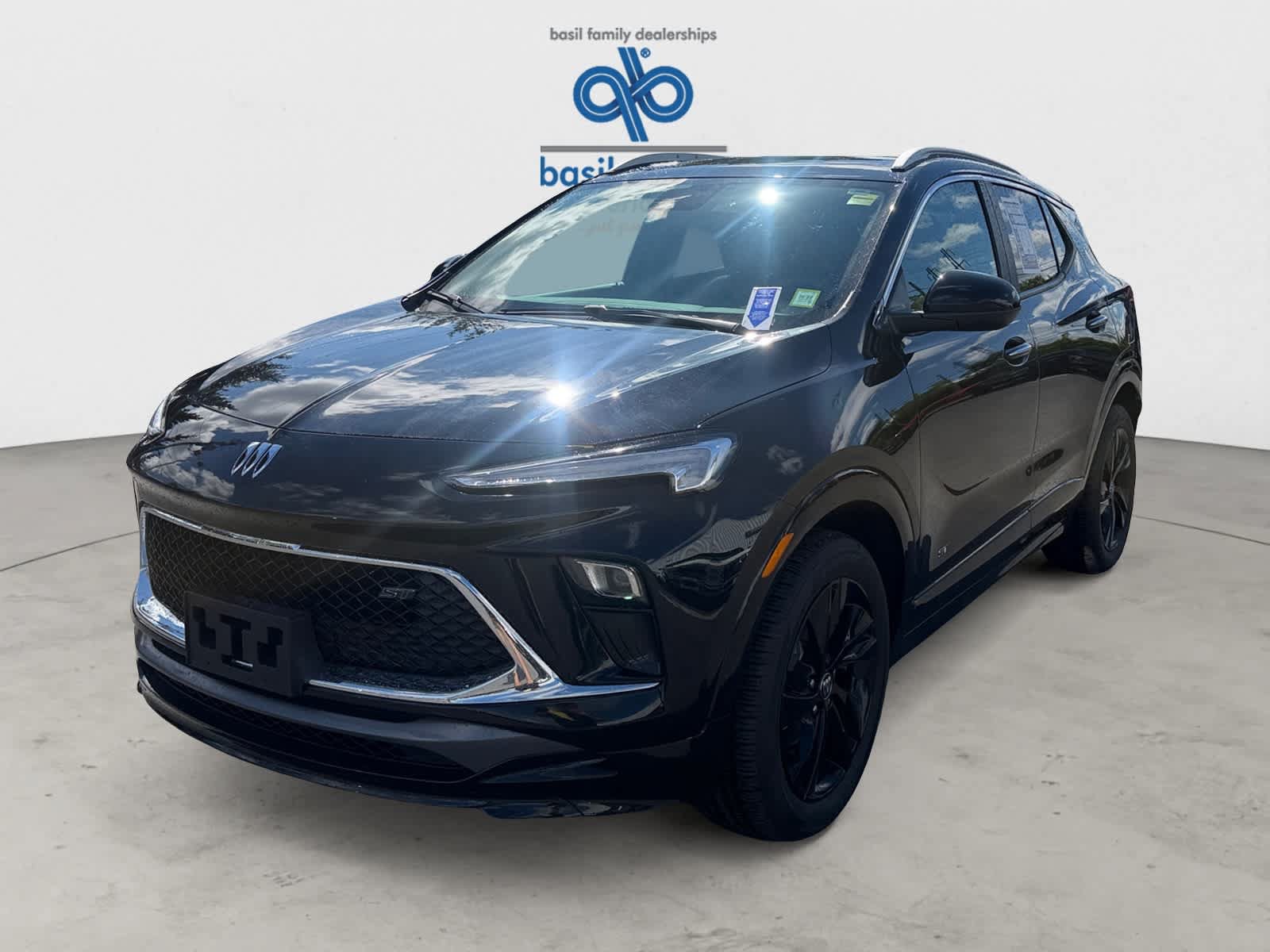 Used 2025 Buick Encore GX Sport Touring w/ Comfort Package FWD image 2