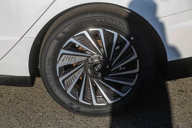 New 2026 Hyundai Sonata SEL FWD image 12