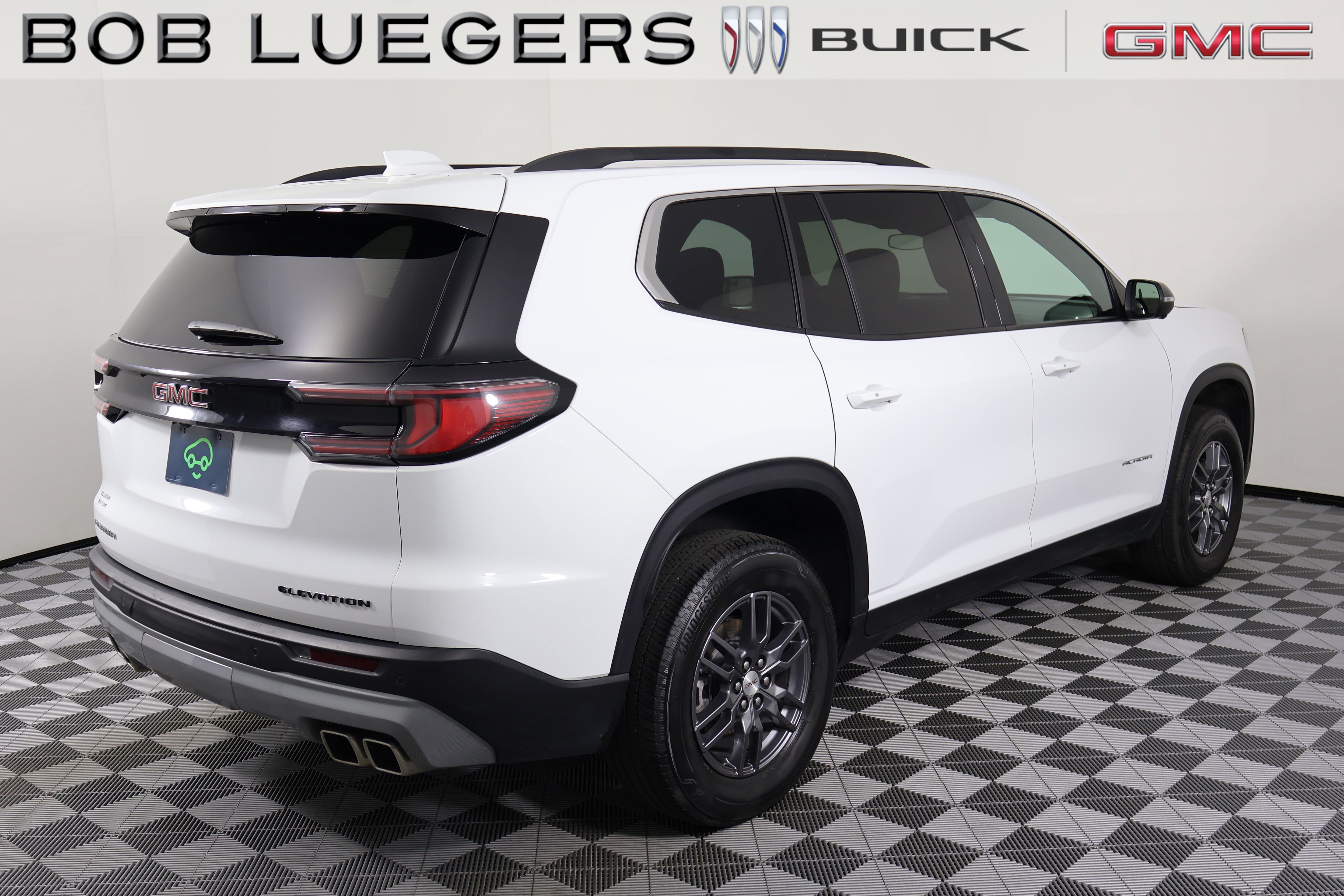 Certified 2025 GMC Acadia Elevation FWD image 5
