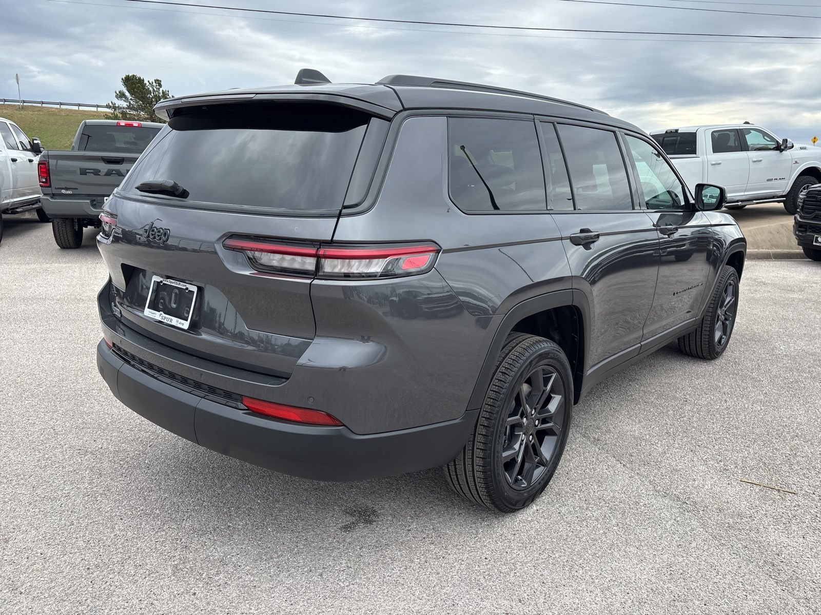 New 2025 Jeep Grand Cherokee L Limited AWD/4WD image 6