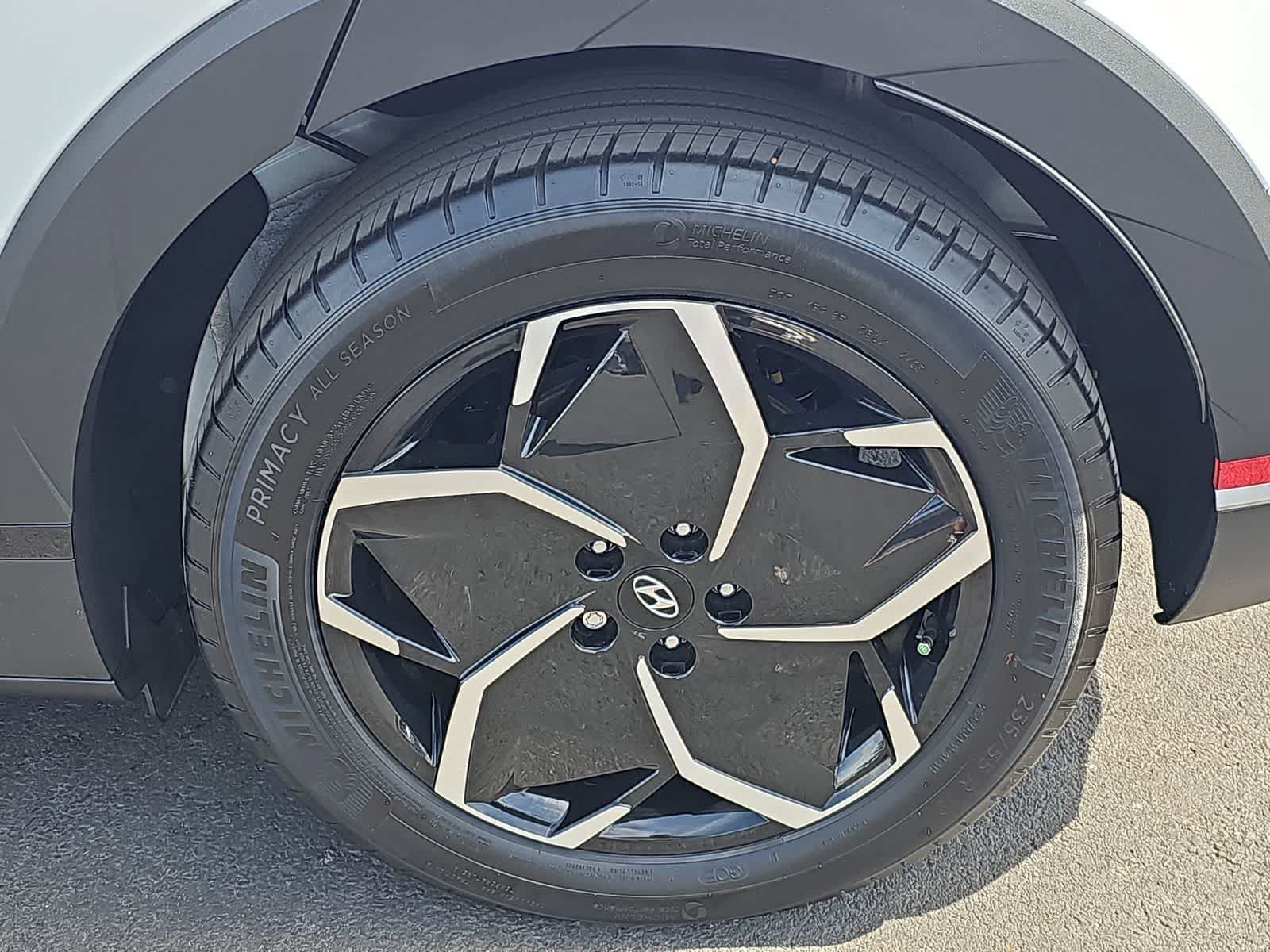 Certified 2024 Hyundai Ioniq 5 SEL RWD image 12