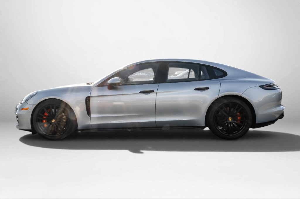 Used 2019 Porsche Panamera GTS AWD/4WD image 9