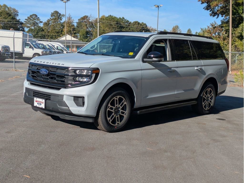 New 2025 Ford Expedition Max Active image 2