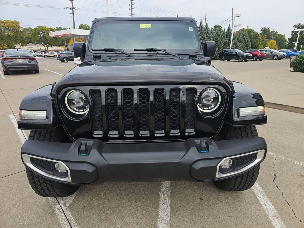 Certified 2023 Jeep Wrangler Unlimited Sahara w/ Cold Weather Group AWD/4WD image 7
