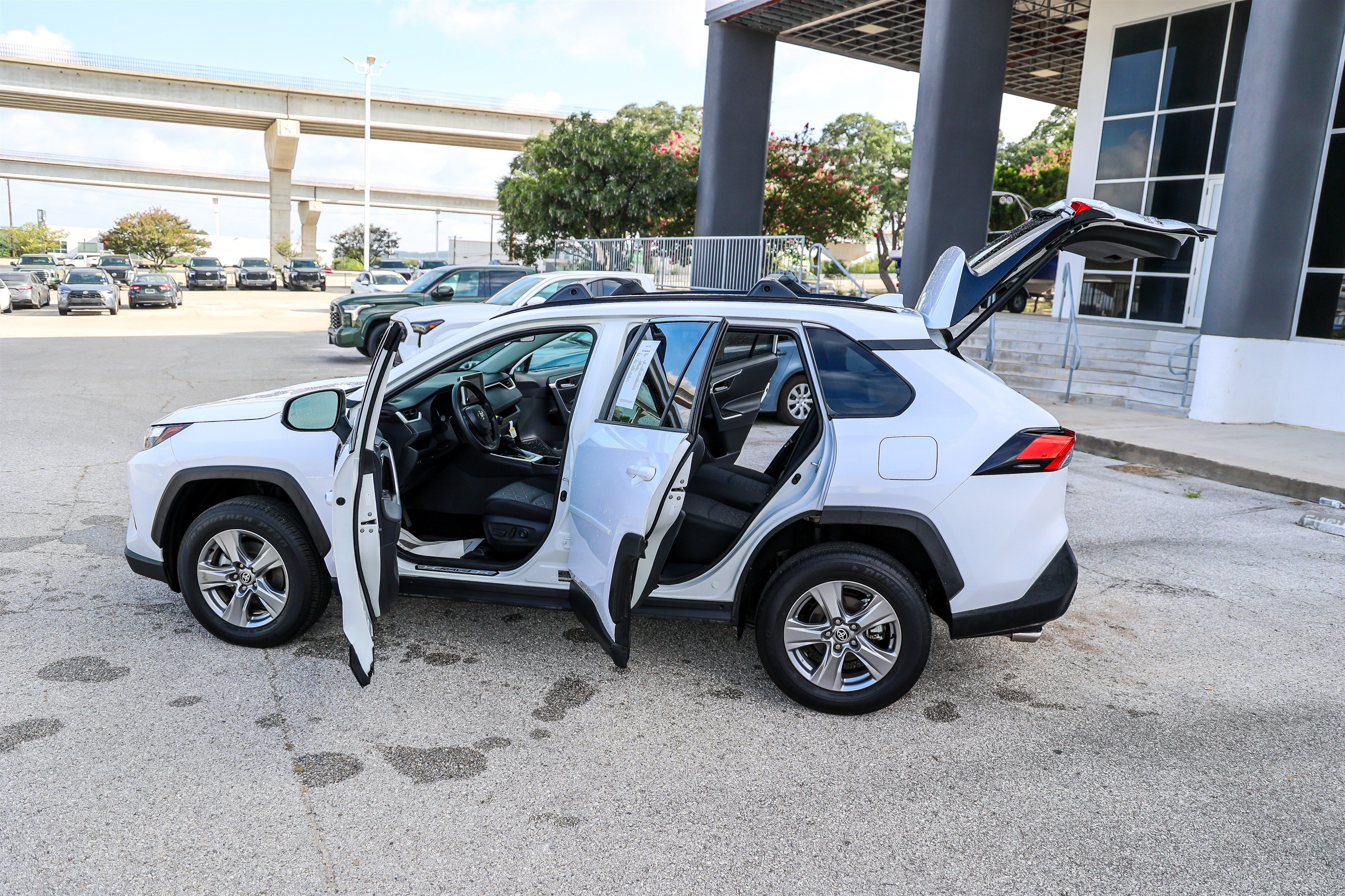 Certified 2025 Toyota RAV4 XLE w/ Convenience Package FWD image 11