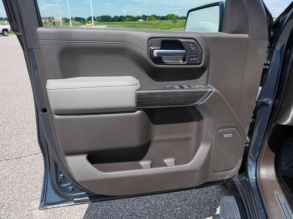 Used 2020 Chevrolet Silverado 1500 LTZ w/ LTZ Plus Package AWD/4WD image 28