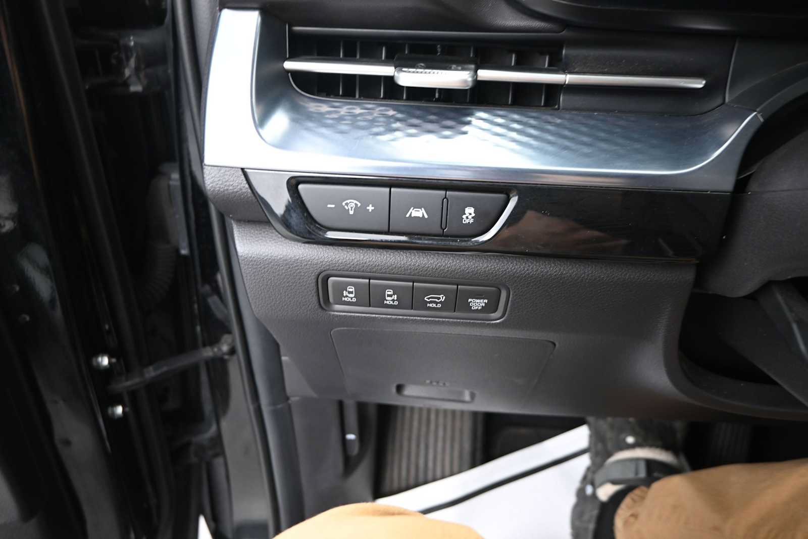 Used 2022 Kia Carnival SX Prestige FWD image 19