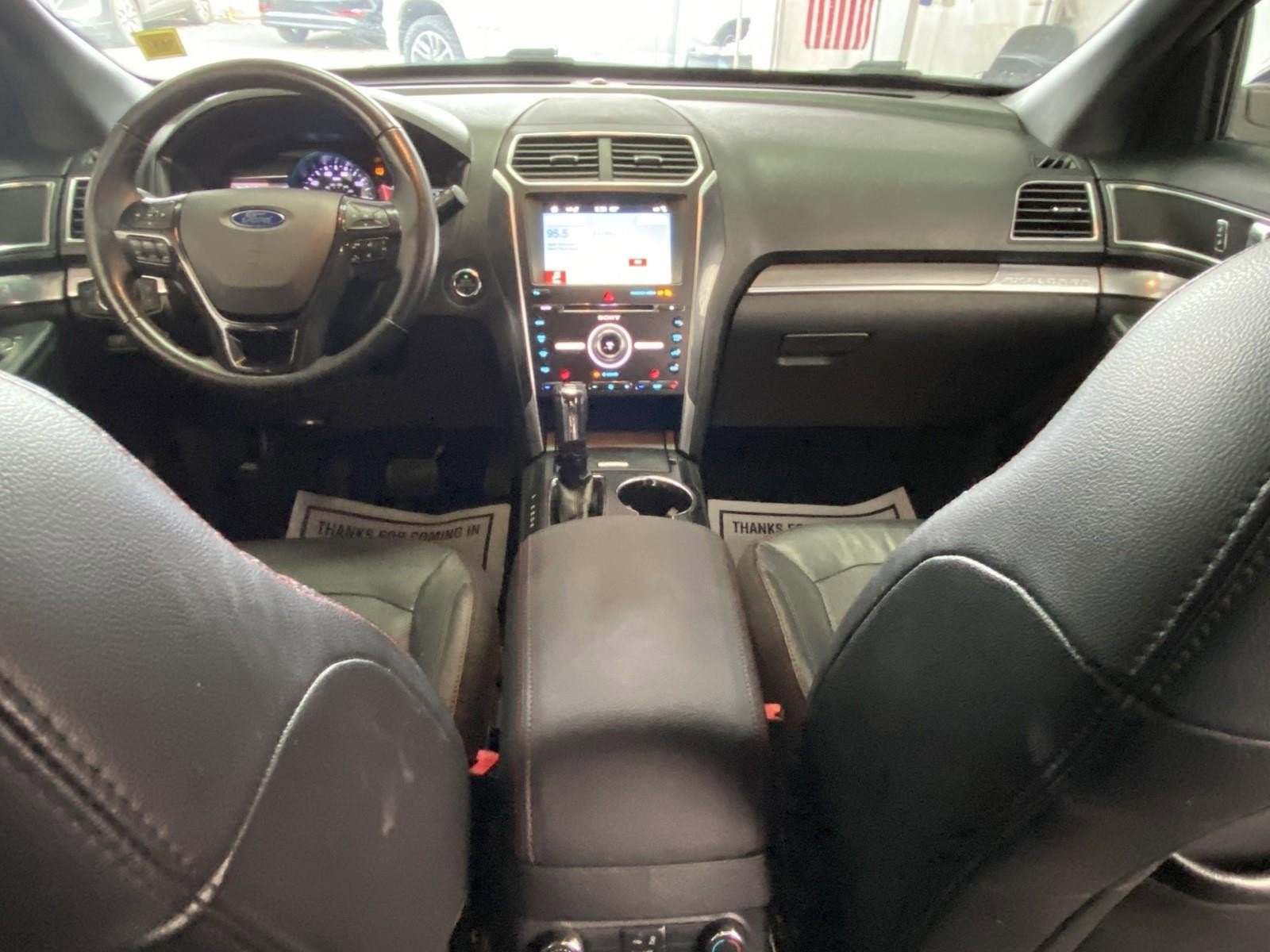 Used 2018 Ford Explorer Sport AWD/4WD image 15