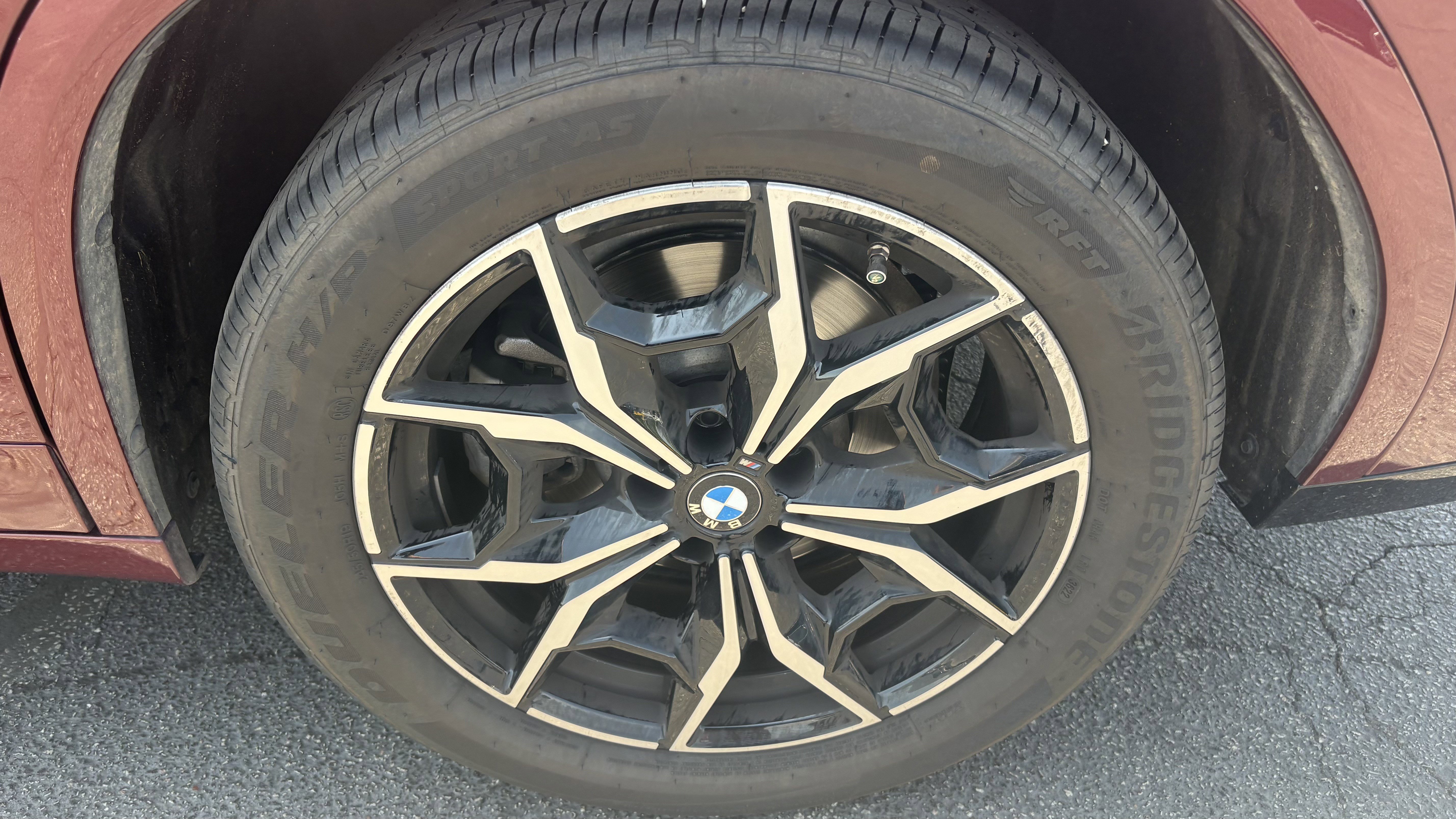 Used 2023 BMW X4 xDrive30i w/ M Sport Package AWD/4WD image 13