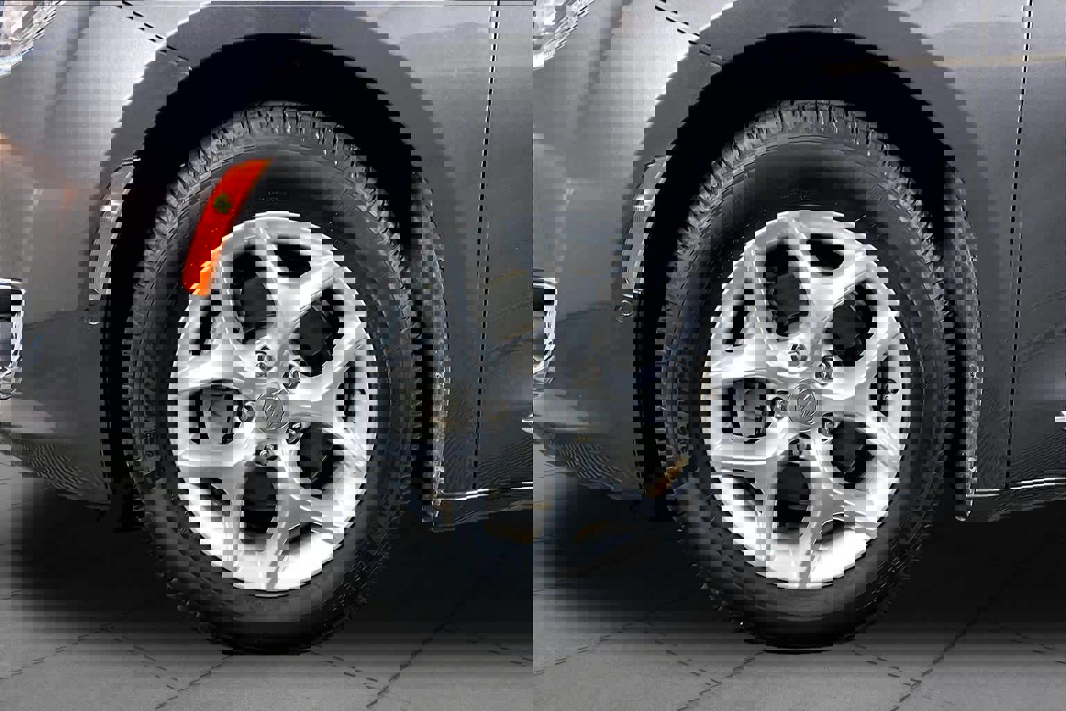 Used 2020 Chrysler Pacifica Touring-L Plus w/ Tire & Wheel Group FWD image 10