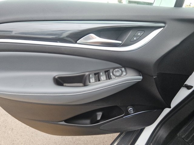 Used 2019 Buick Enclave Essence w/ LPO, Luxury Package AWD/4WD image 28