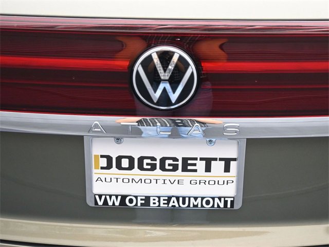 New 2025 Volkswagen Atlas Cross Sport SEL Premium R-Line image 24