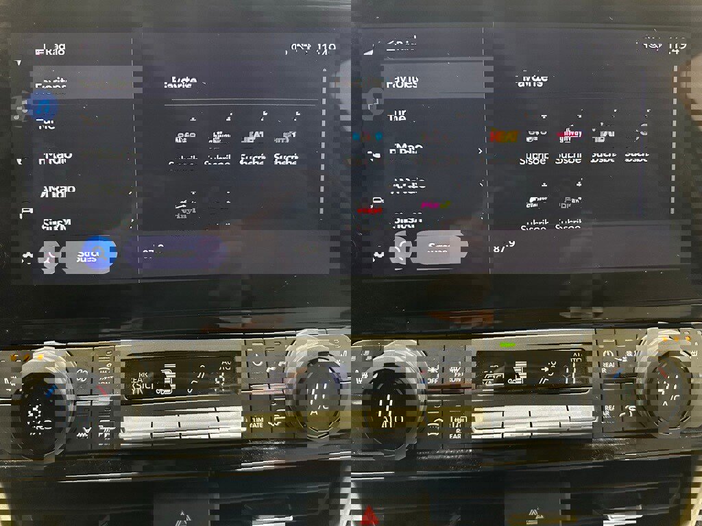 Used 2025 Toyota Grand Highlander AWD image 28