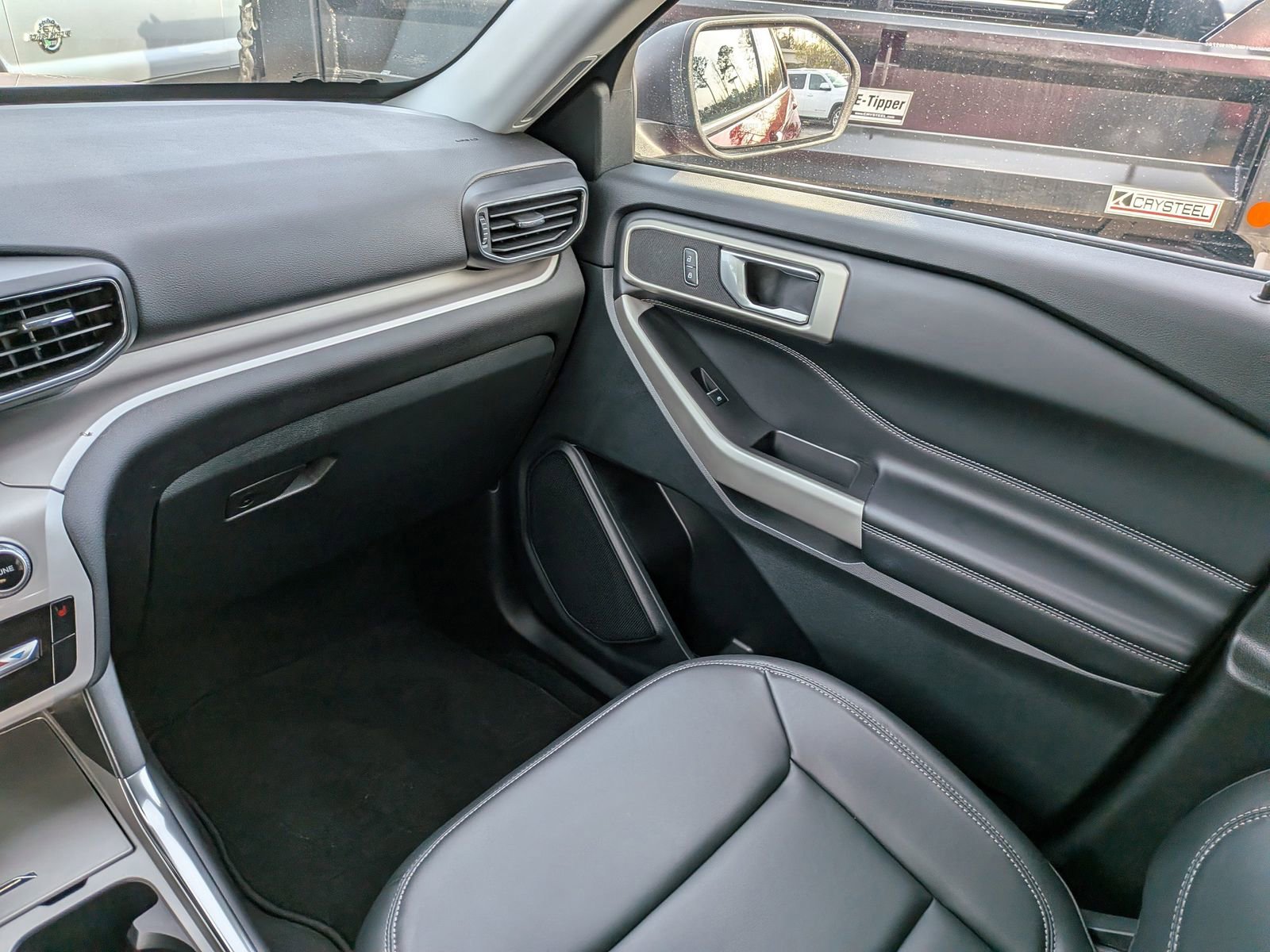 Certified 2023 Ford Explorer XLT w/ Equipment Group 202A image 19