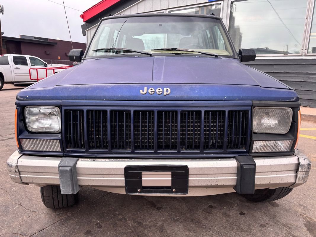 Used 1996 Jeep Cherokee Country image 2