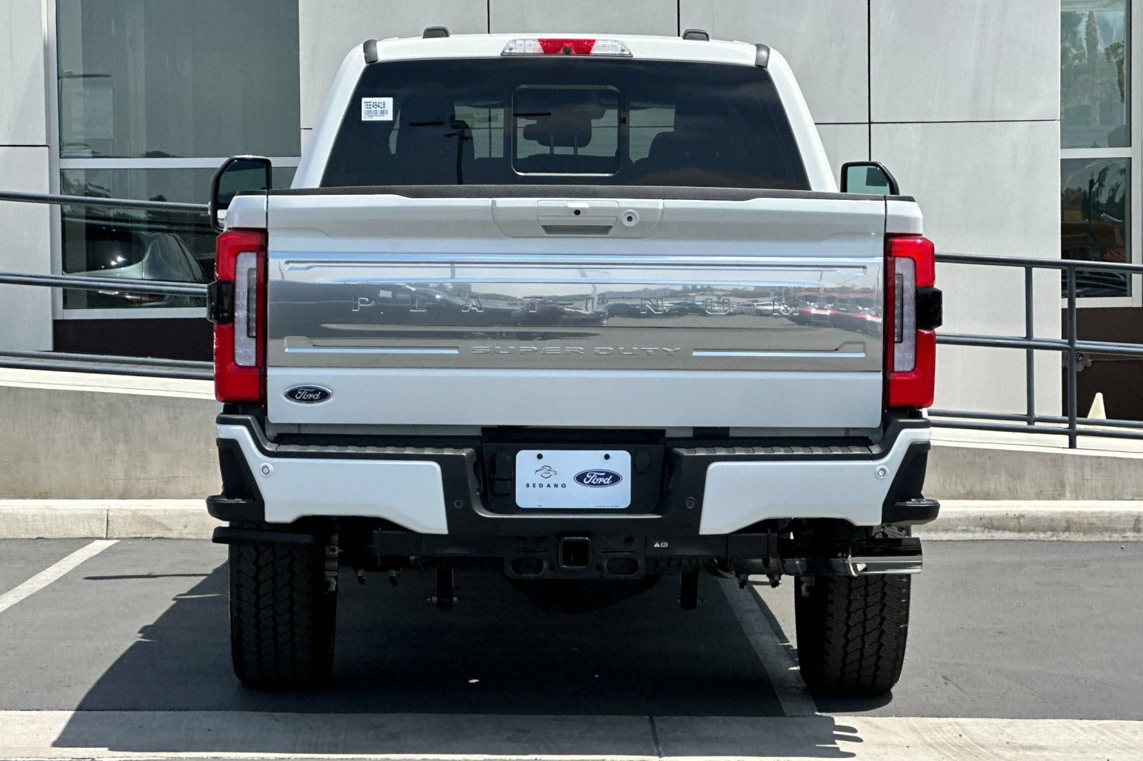 New 2026 Ford F250 Platinum w/ Platinum Plus Package AWD/4WD image 4